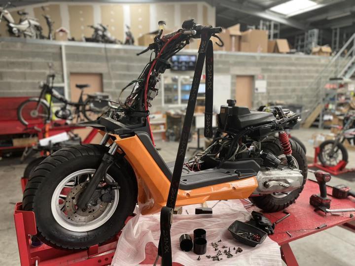 Réparation et dépannage de motos et de scooters